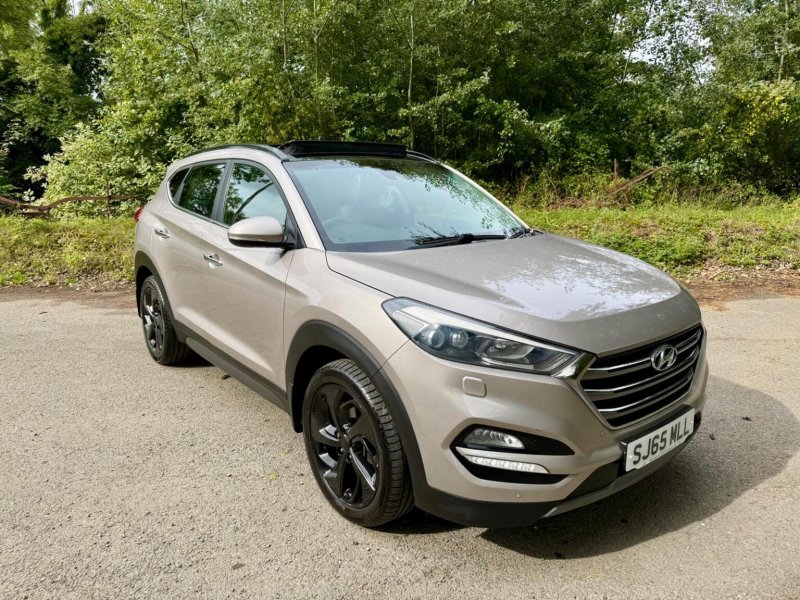 HYUNDAI TUCSON 2.0 CRDi Premium SE 4WD Euro 6 5dr